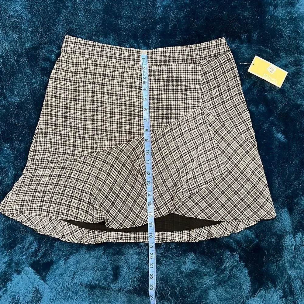 41. Michael Kors Black & White Houndstooth mini flounce skirt Size 10 NWT